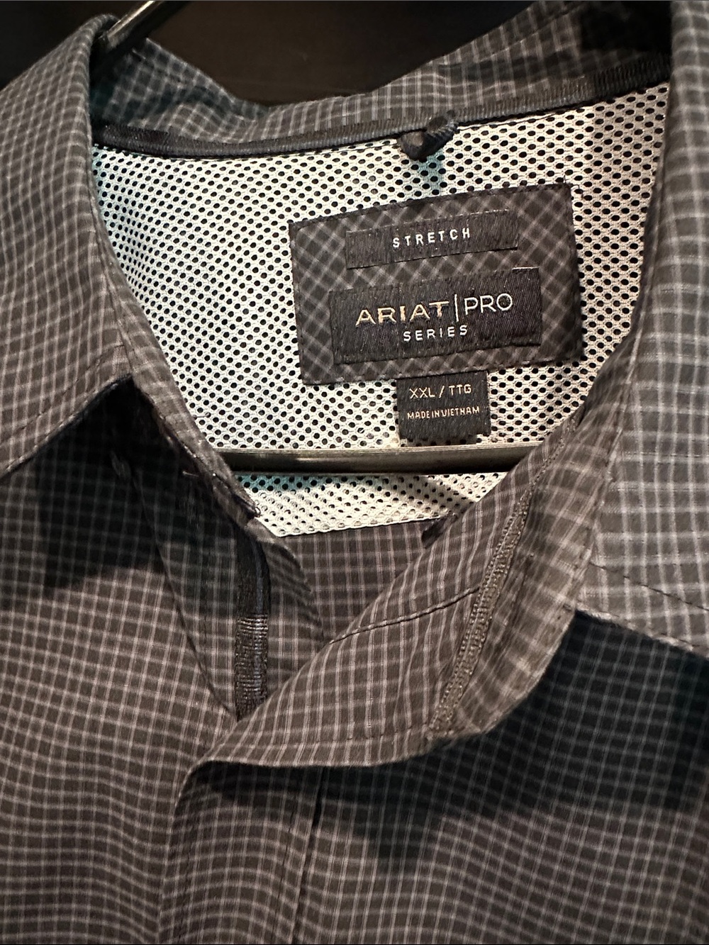 Ariat Men's Black/Gray Check Stretch Button-Down Shirt.  Worn once